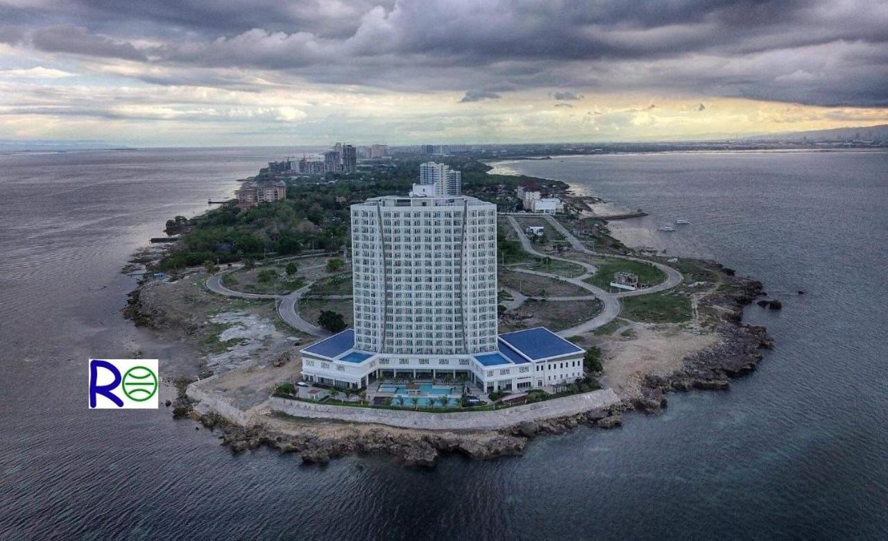 막탄 Oceanfront At Arterra, Fast Wifi, Nflix, Kitchen -C 빌라 외부 사진