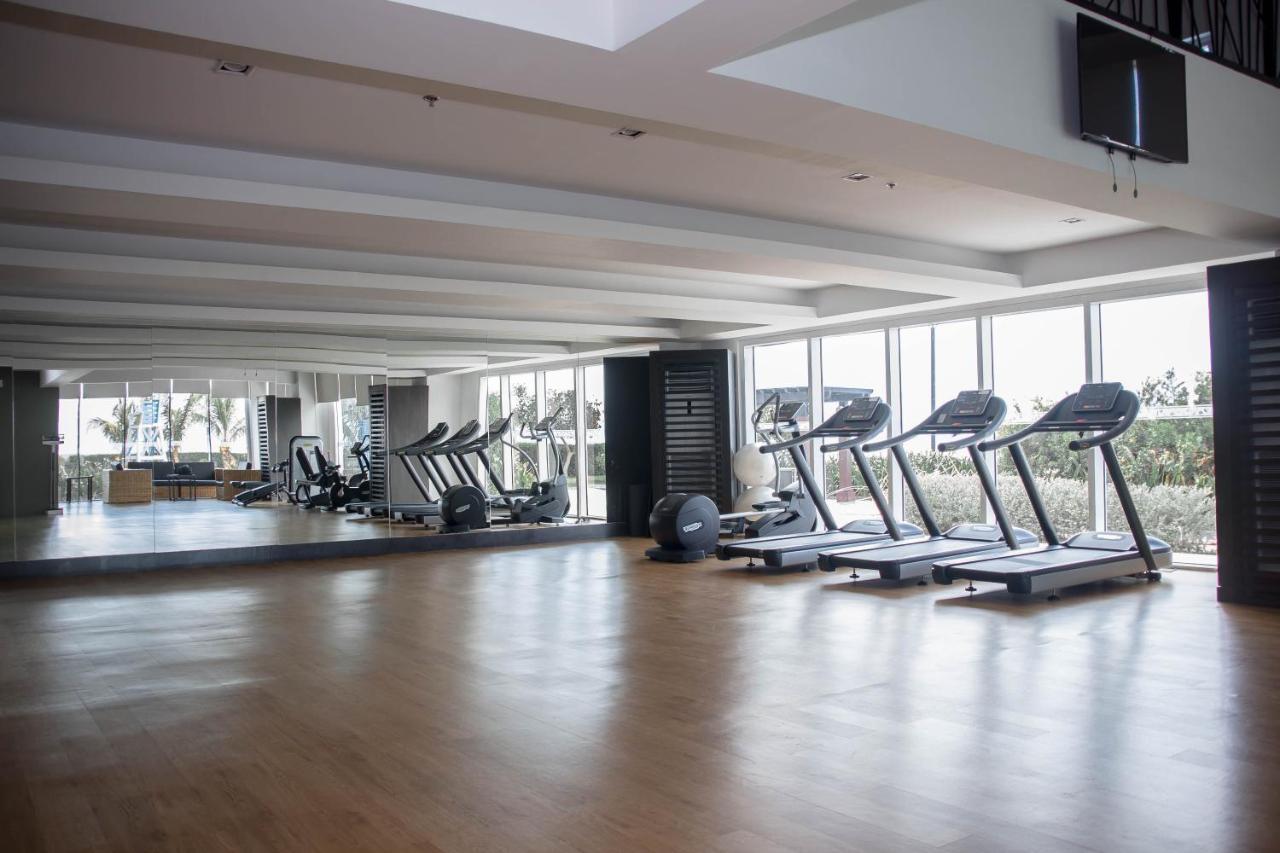 막탄 Oceanfront At Arterra, Fast Wifi, Nflix, Kitchen -C 빌라 외부 사진