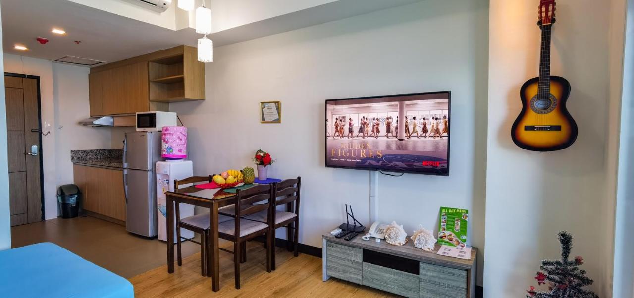 막탄 Oceanfront At Arterra, Fast Wifi, Nflix, Kitchen -C 빌라 외부 사진